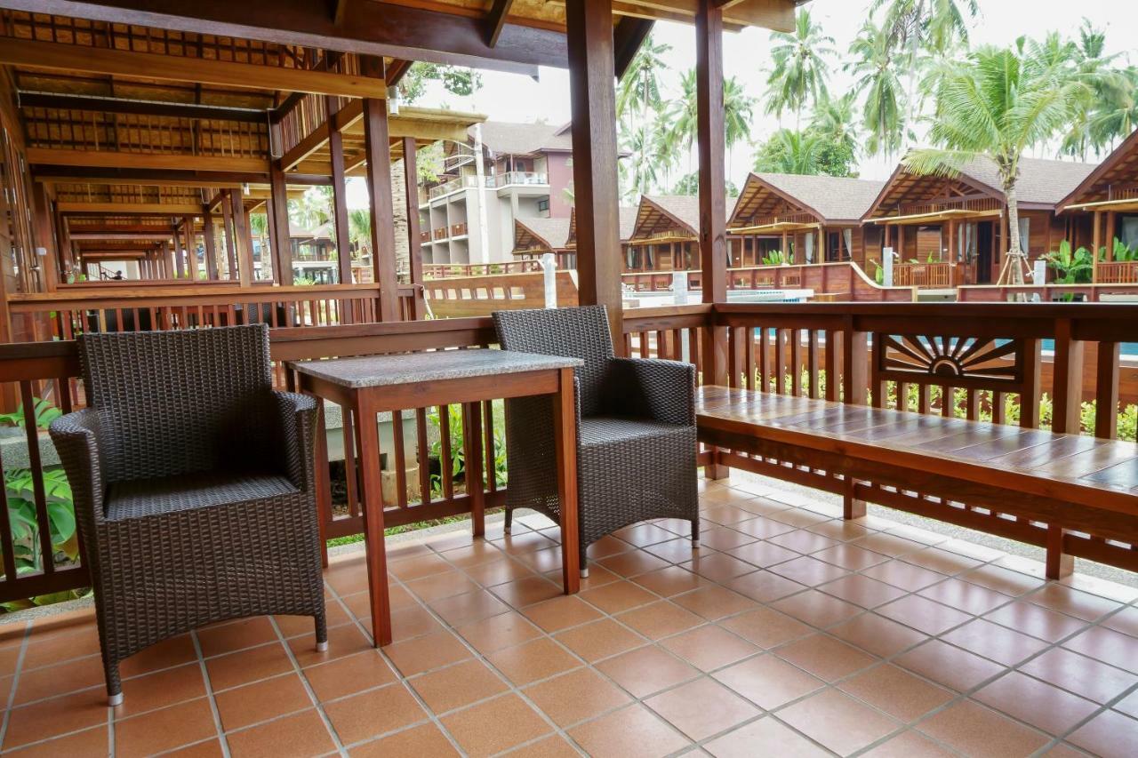 Khanom Cabana Beach Resort Exterior photo