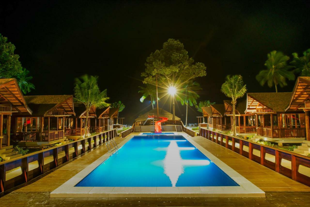 Khanom Cabana Beach Resort Exterior photo